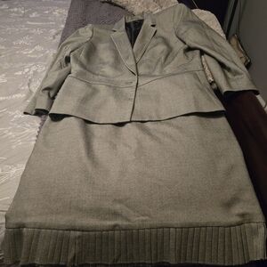 Elegant Gray Skirt Suit Set